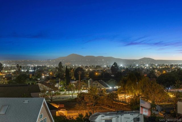 1758 Dehesa Rd, El Cajon, CA 92019