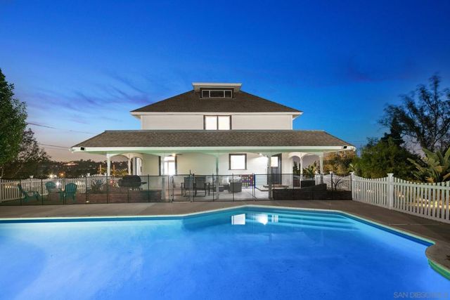 1758 Dehesa Rd, El Cajon, CA 92019