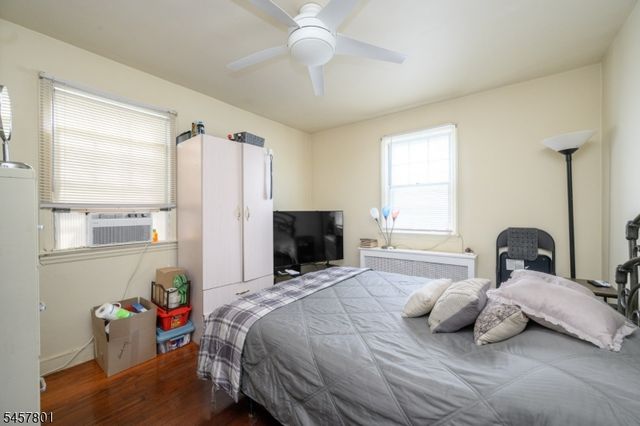 25 Broad Ter, Bloomfield Twp., NJ 07003
