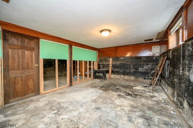 25 Broad Ter, Bloomfield Twp., NJ 07003