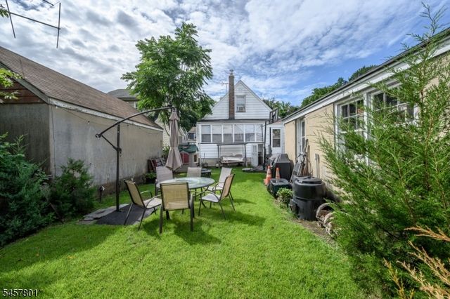 25 Broad Ter, Bloomfield Twp., NJ 07003