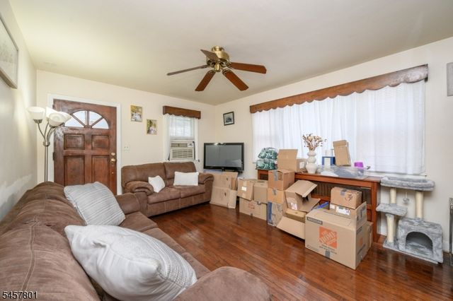25 Broad Ter, Bloomfield Twp., NJ 07003