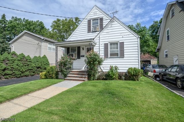 25 Broad Ter, Bloomfield Twp., NJ 07003