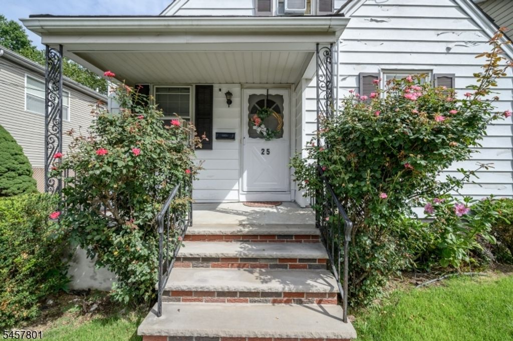 25 Broad Ter, Bloomfield Twp., NJ 07003 — photo 2