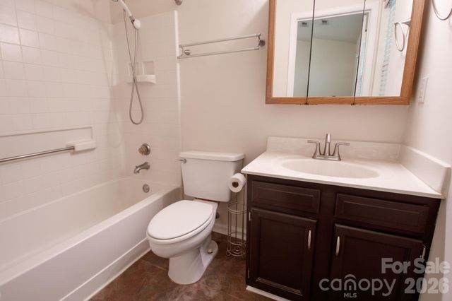9313 Four Mile Creek Road, Charlotte, NC 28277