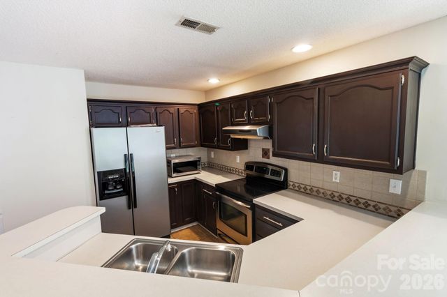 9313 Four Mile Creek Road, Charlotte, NC 28277