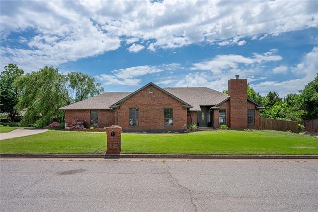 1532 E Twin Brook Terrace, Mustang, OK 73064