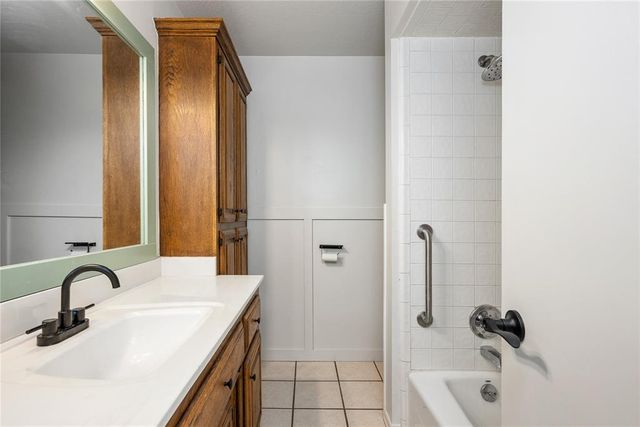 1532 E Twin Brook Terrace, Mustang, OK 73064