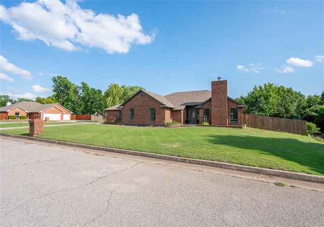 1532 E Twin Brook Terrace, Mustang, OK 73064