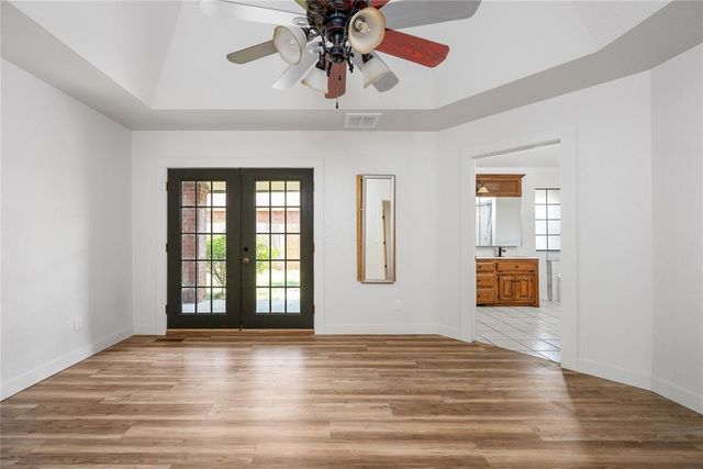1532 E Twin Brook Terrace, Mustang, OK 73064