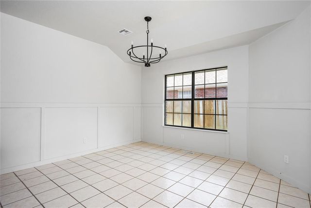 1532 E Twin Brook Terrace, Mustang, OK 73064