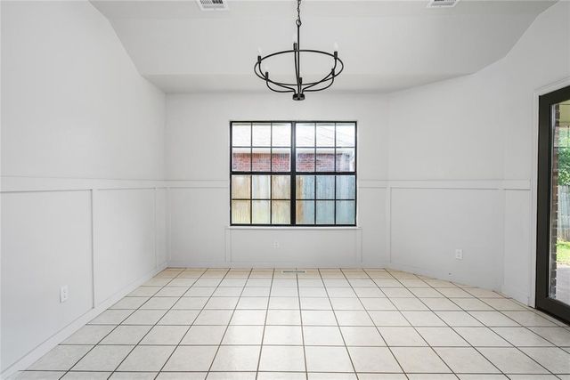1532 E Twin Brook Terrace, Mustang, OK 73064