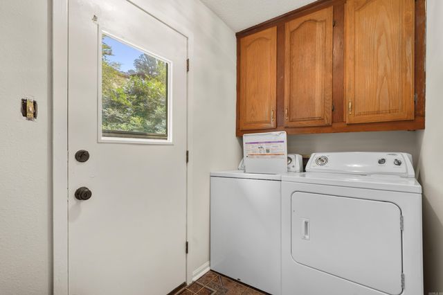 2108 Hobson Ave, Hot Springs, AR 71913