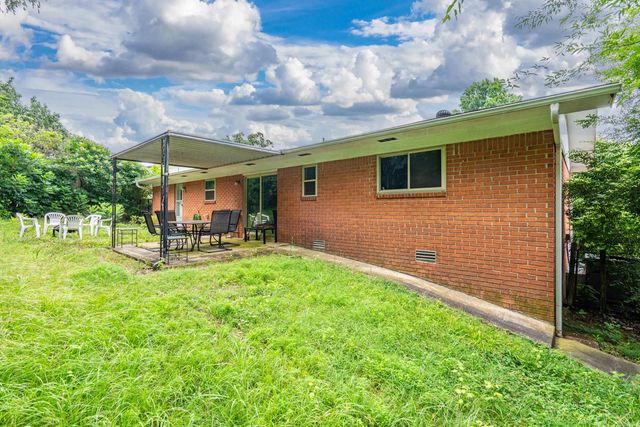 2108 Hobson Ave, Hot Springs, AR 71913