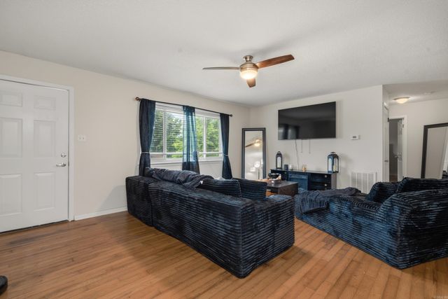 2108 Hobson Ave, Hot Springs, AR 71913