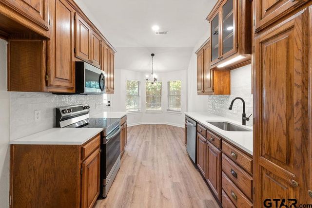 16840 Terrebonne Drive, Tyler, TX 75703