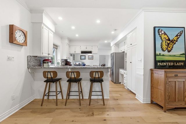 27030 Masters Pkwy, Spicewood, TX 78669