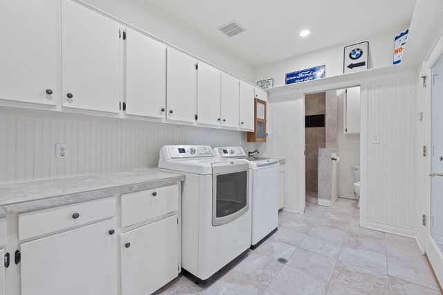 27030 Masters Pkwy, Spicewood, TX 78669