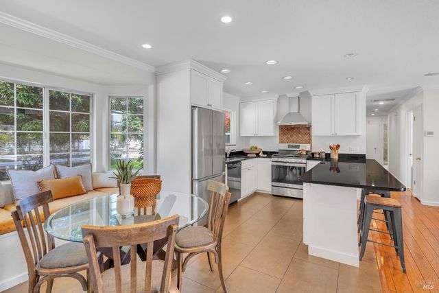 8854 Egg Farm Ln, Kenwood, CA 95452