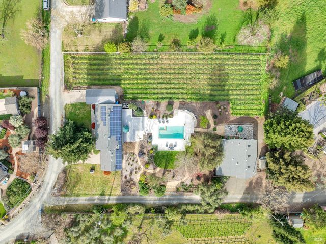 8854 Egg Farm Ln, Kenwood, CA 95452