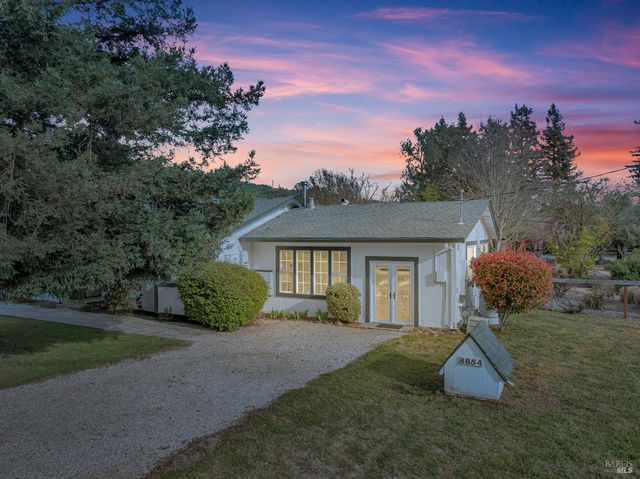 8854 Egg Farm Ln, Kenwood, CA 95452