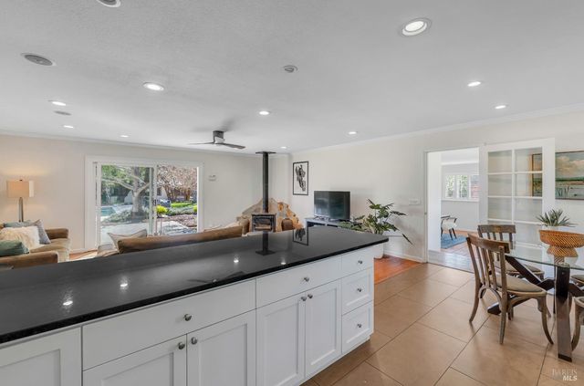 8854 Egg Farm Ln, Kenwood, CA 95452