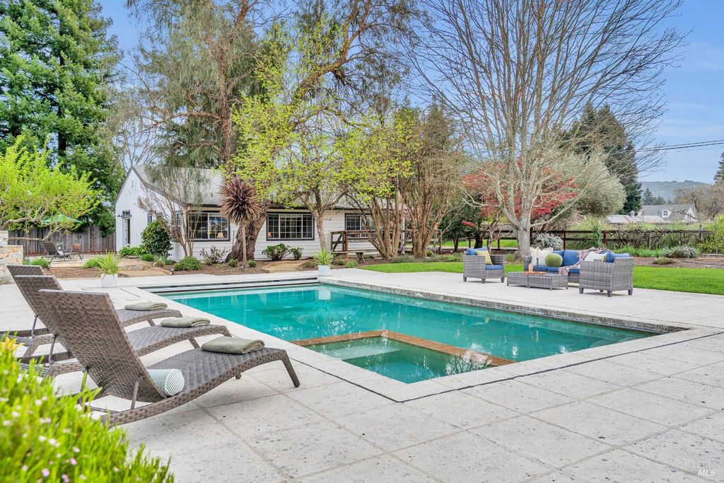 8854 Egg Farm Ln, Kenwood, CA 95452