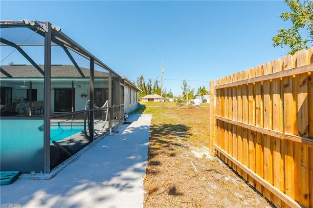 2908 9th TER, Cape Coral, FL 33993