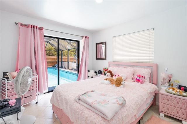 2908 9th TER, Cape Coral, FL 33993