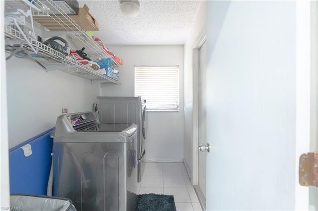 2908 9th TER, Cape Coral, FL 33993