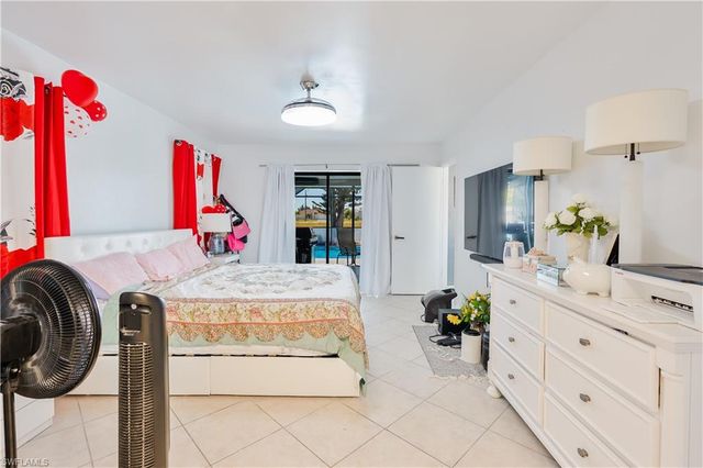 2908 9th TER, Cape Coral, FL 33993