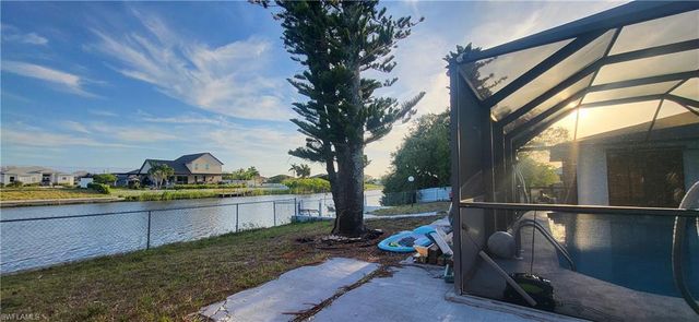2908 9th TER, Cape Coral, FL 33993