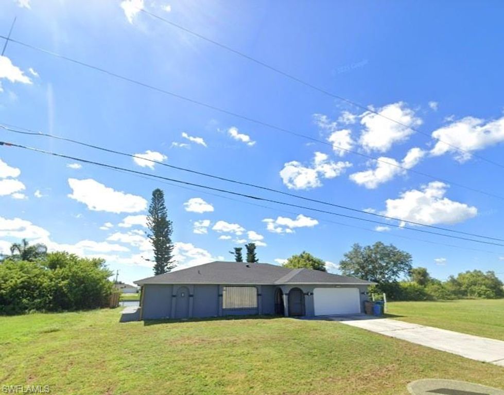 2908 9th TER, Cape Coral, FL 33993