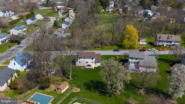 142 HOSTETTER LN, Lancaster, PA 17602