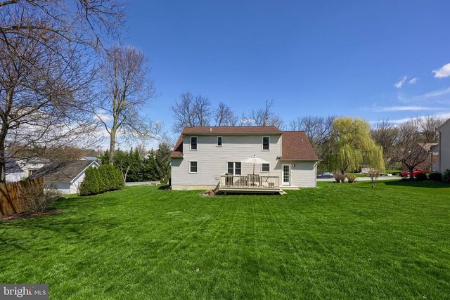 142 HOSTETTER LN, Lancaster, PA 17602