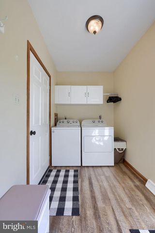 142 HOSTETTER LN, Lancaster, PA 17602