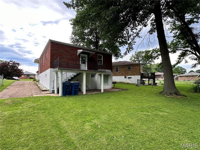 3951 E Dallas Court, Unincorporated, MO 63125