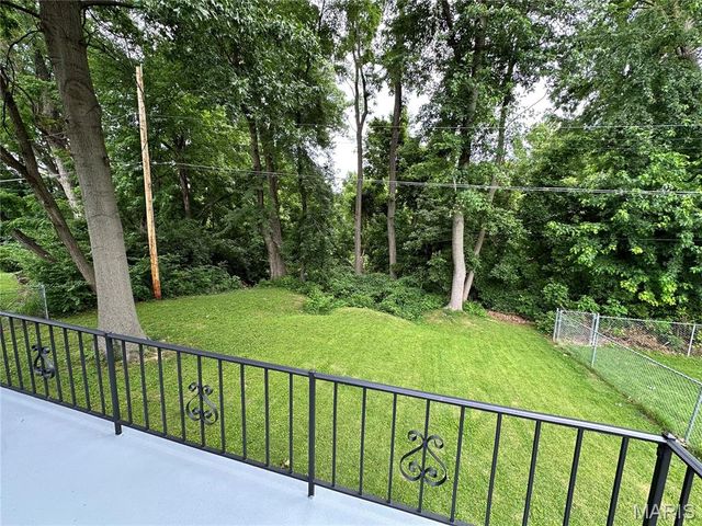 3951 E Dallas Court, Unincorporated, MO 63125