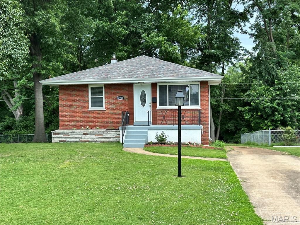 3951 E Dallas Court, Unincorporated, MO 63125