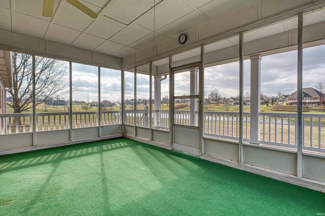 2733 Blue Lake Court, Newburgh, IN 47630