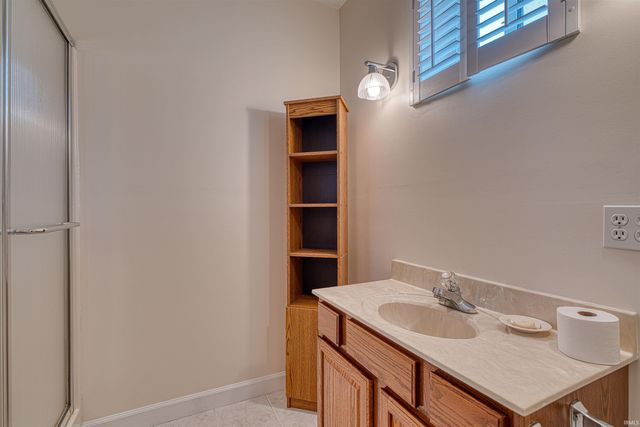 2733 Blue Lake Court, Newburgh, IN 47630