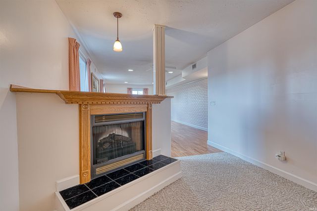 2733 Blue Lake Court, Newburgh, IN 47630