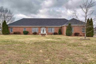 2733 Blue Lake Court, Newburgh, IN 47630