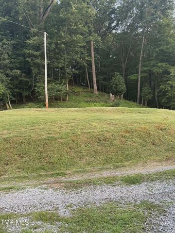 103 Peaceful Street, Clintwood, VA 24228