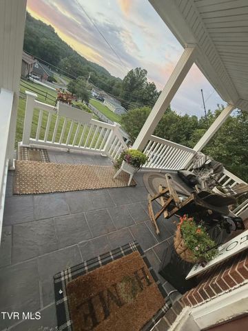 103 Peaceful Street, Clintwood, VA 24228