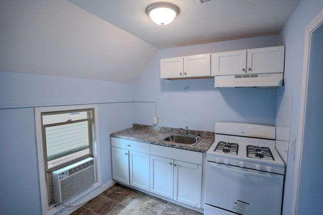 538 Charles Avenue, Saint Paul, MN 55103