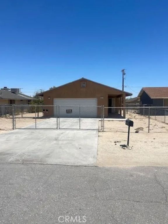 6627 Smoketree, 29 Palms, CA 92277