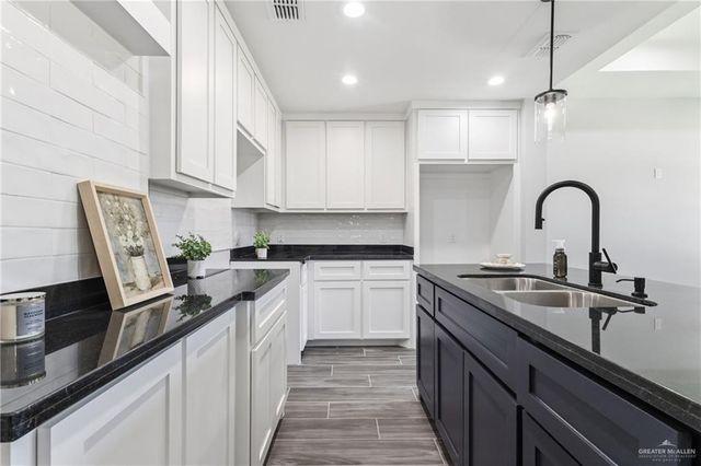 1214 E Sanchez Street, Pharr, TX 78577