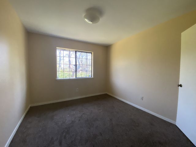 724 N Elm Street, Lancaster, TX 75146