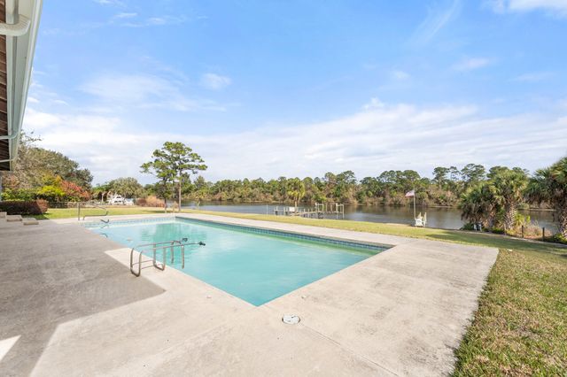 10125 SW Green Ridge Lane, Palm City, FL 34990